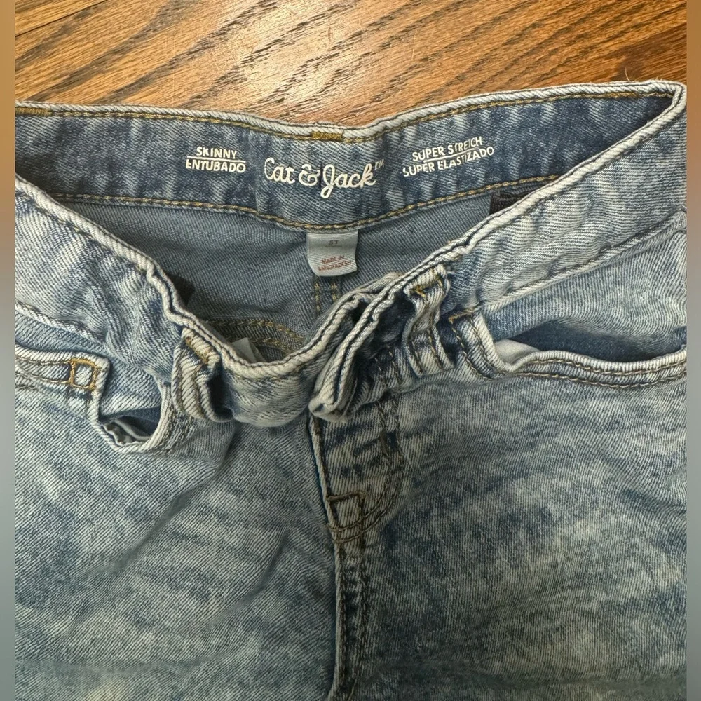 Cat and Jack stonewashed slim jeans with stretch, size 5T - Picture 3 of 5